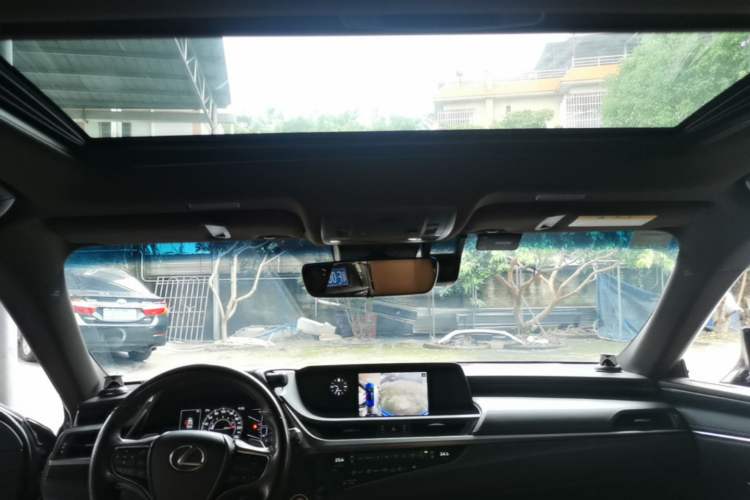 Used Lexus ES 2018 200 Excellence Edition China V Standard Headliner