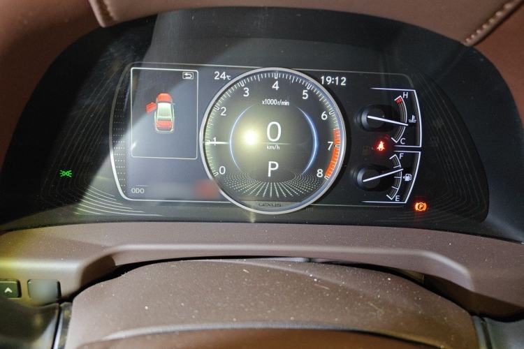 Used Lexus ES 2018 260 Excellence Edition China VI Standard Instrument Cluster