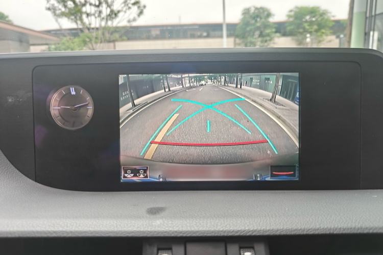 Used Lexus ES 2018 300h Premier Edition China VI Standard Interior 7