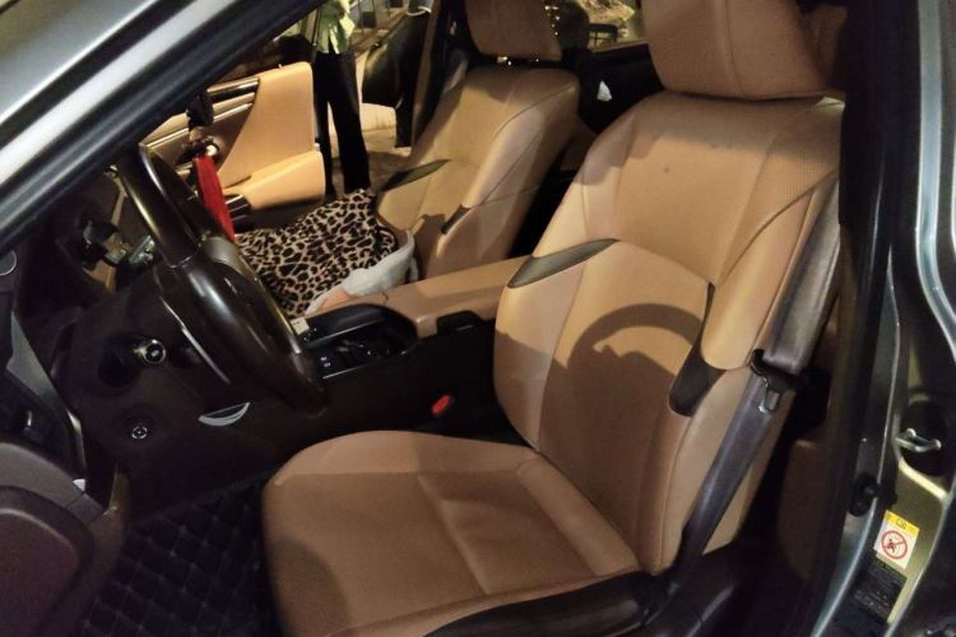Used Lexus ES 2018 300h Premier Edition China VI Standard Left Front Seat
