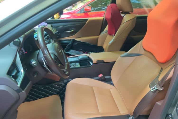 Used Lexus ES 2018 300h Premier Edition China V Standard Left Front Seat