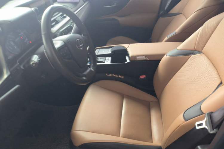 Used Lexus ES 2018 300h Premier Edition China VI Standard Left Front Seat