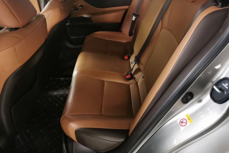 Used Lexus ES 2018 200 Excellence Edition China V Standard Left Rear Seat