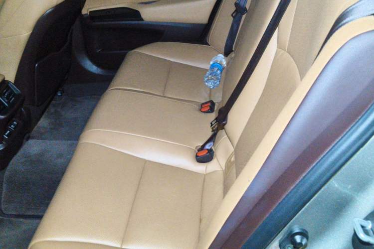 Used Lexus ES 2018 200 Excellence Edition China VI Standard Left Rear Seat
