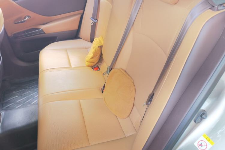 Used Lexus ES 2018 300h Premier Edition China VI Standard Left Rear Seat