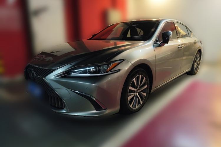 Used Lexus ES 2018 260 Excellence Edition China V Standard Guazi used car, China used car export, Used car for sale, Used cars, Cheapest cars for sale