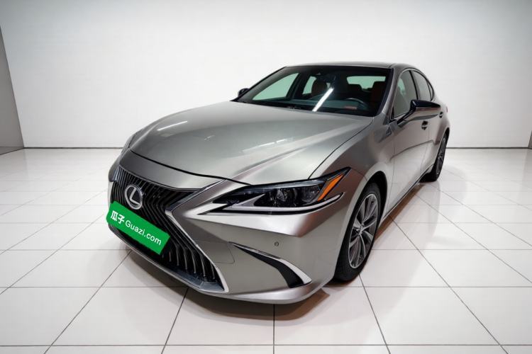 Ojetý Lexus ES 2018 260 Excellence Edition China VI Standard Guazi used car, China used car export, Used car for sale, Used cars, Cheapest cars for sale