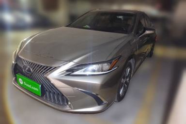 Used Lexus ES 2018 300h Premier Edition China VI Standard