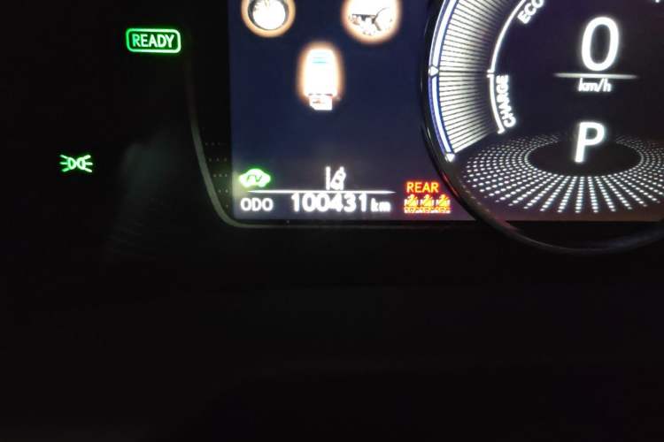 Used Lexus ES 2018 300h Premier Edition China V Standard Odometer Close Up