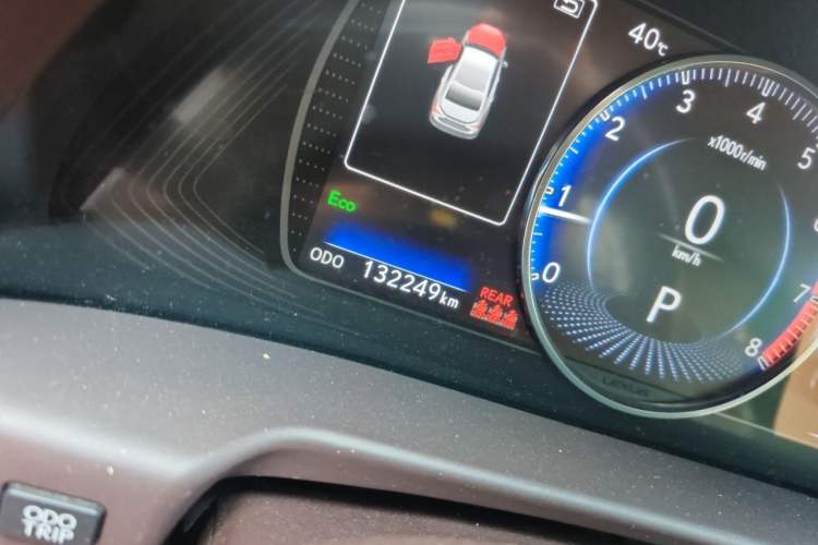 Used Lexus ES 2018 200 Excellence Edition China VI Standard Odometer Close Up