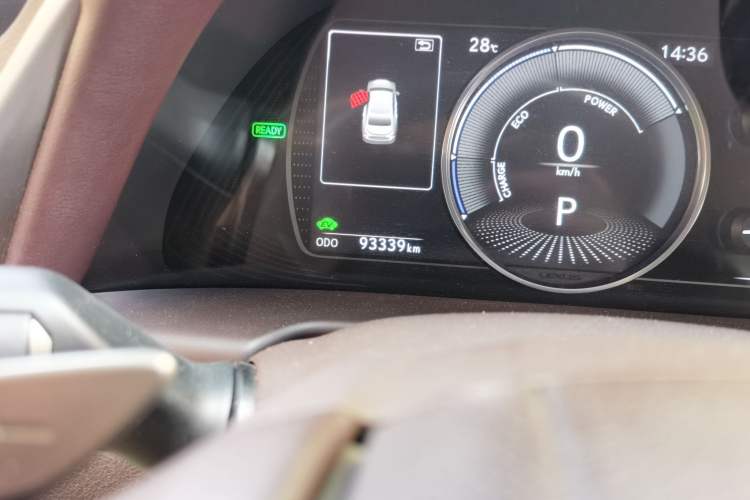 Used Lexus ES 2018 300h Premier Edition China VI Standard Odometer Close Up