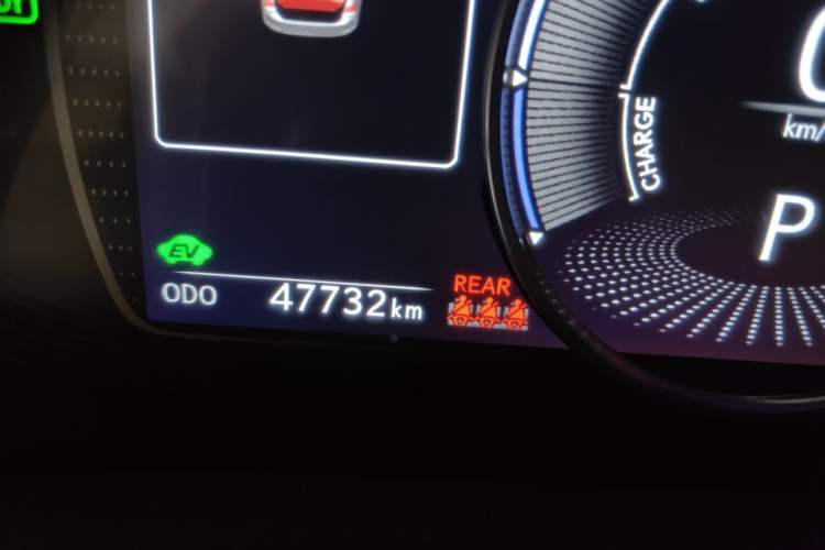 Used Lexus ES 2018 300h Premier Edition China VI Standard Odometer Close Up
