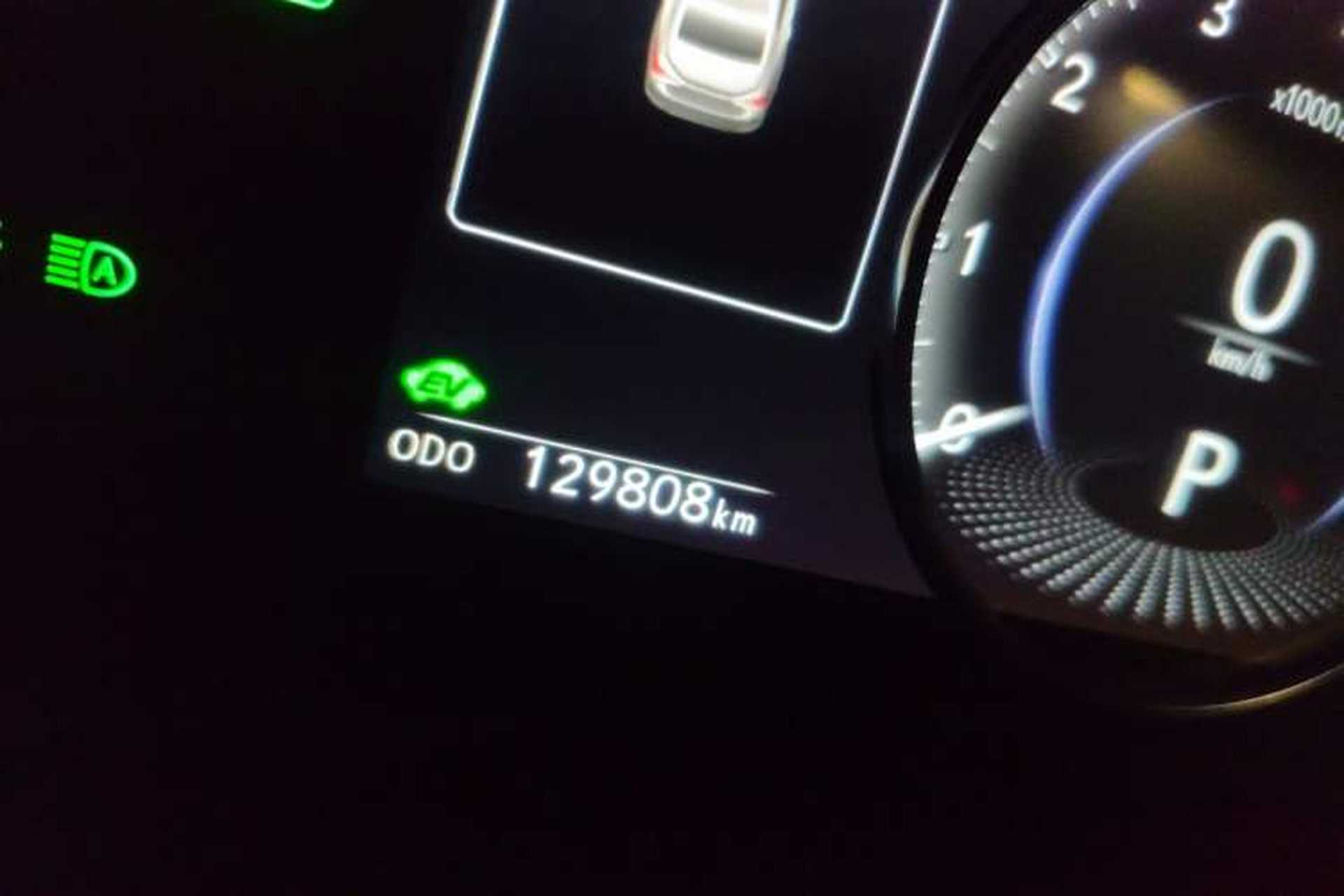 Used Lexus ES 2018 300h Premier Edition China VI Standard Odometer Close Up