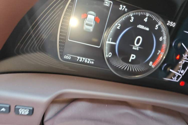 Used Lexus ES 2018 200 Excellence Edition China V Standard Odometer Close Up