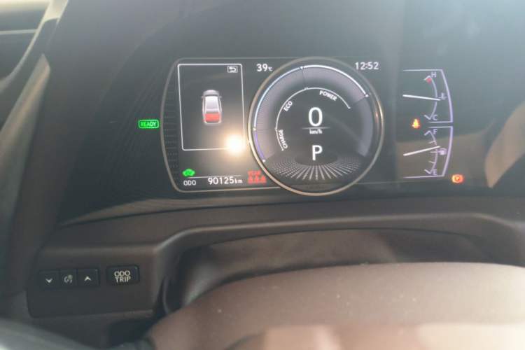 Used Lexus ES 2018 300h Premier Edition China VI Standard Odometer Close Up