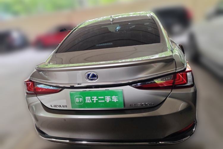 Used Lexus ES 2018 300h Premier Edition China V Standard Rear