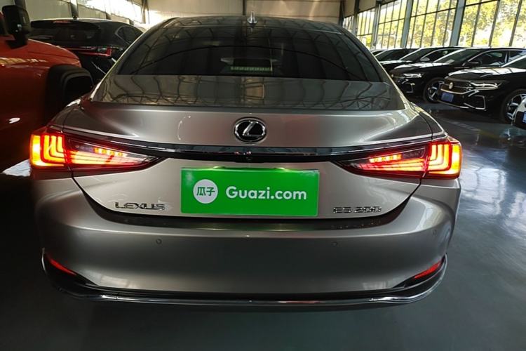 Used Lexus ES 2018 200 Luxury Edition China V Standard Rear