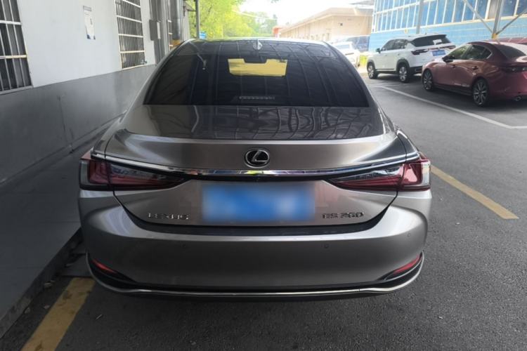 Used Lexus ES 2018 200 Excellence Edition China V Standard Rear