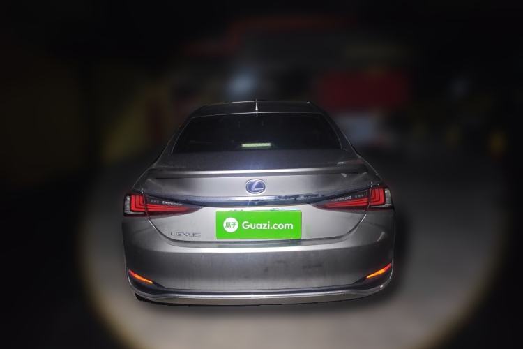Used Lexus ES 2018 300h Premier Edition China V Standard Rear