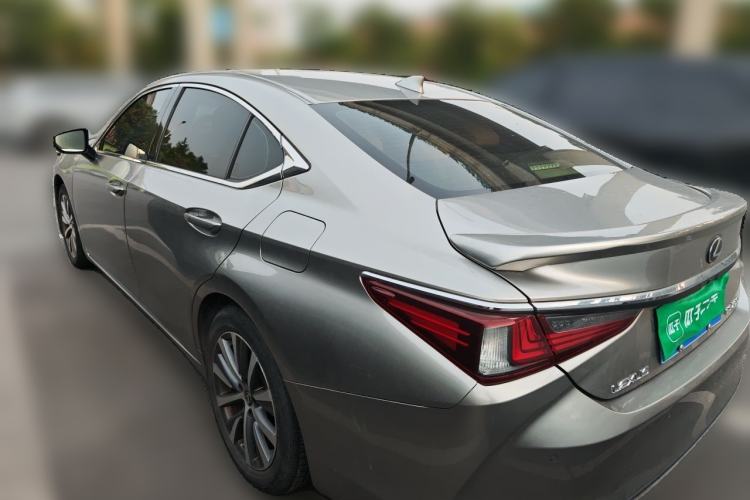 Used Lexus ES 2018 200 Excellence Edition China V Standard Rear Left 45 Deg