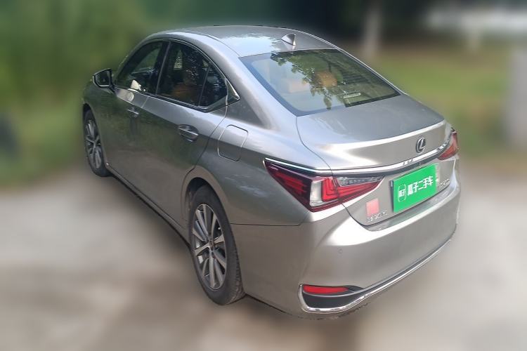 Used Lexus ES 2018 200 Excellence Edition China V Standard Rear Left 45 Deg