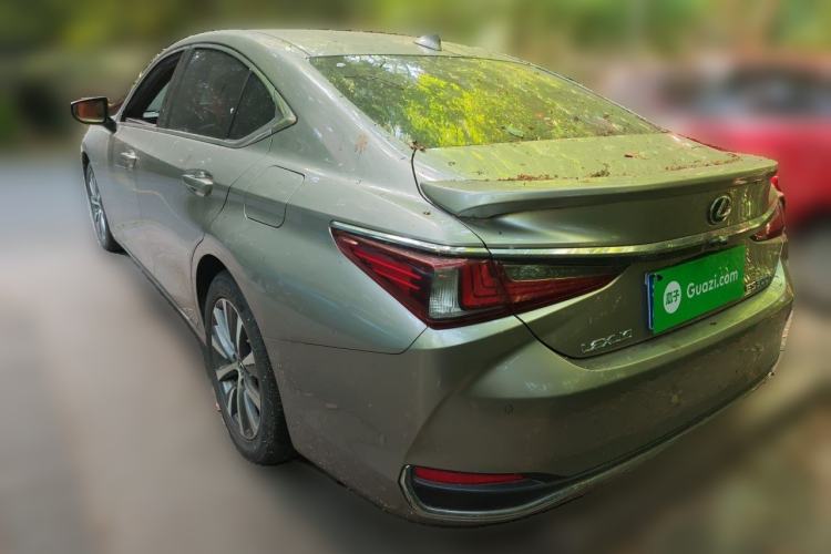 Used Lexus ES 2018 300h Premier Edition China V Standard Rear Left 45 Deg