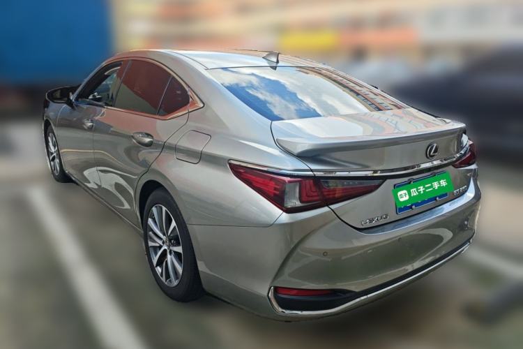 Used Lexus ES 2018 200 Excellence Edition China V Standard Rear Left 45 Deg