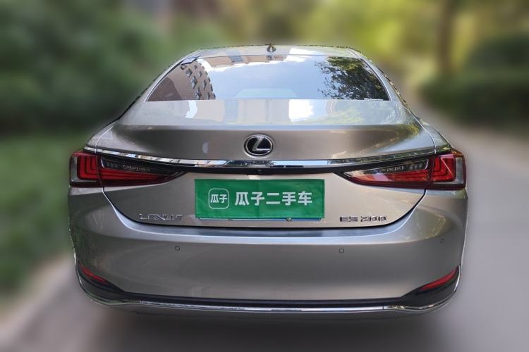 Used Lexus ES 2018 200 Luxury Edition China V Standard Rear