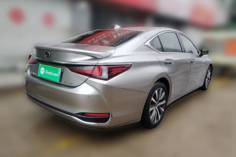Used Lexus ES 2018 200 Excellence Edition China V Standard Rear Right 45 Deg