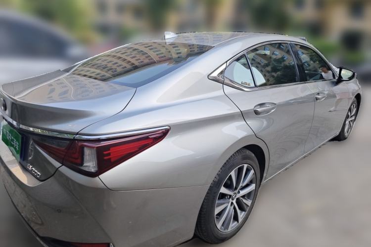 Used Lexus ES 2018 200 Excellence Edition China V Standard Rear Right 45 Deg