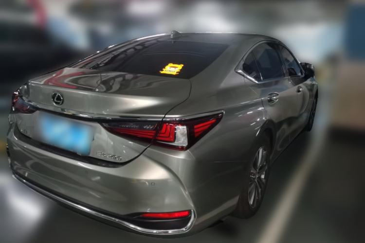 Used Lexus ES 2018 200 Excellence Edition China V Standard Rear Right 45 Deg