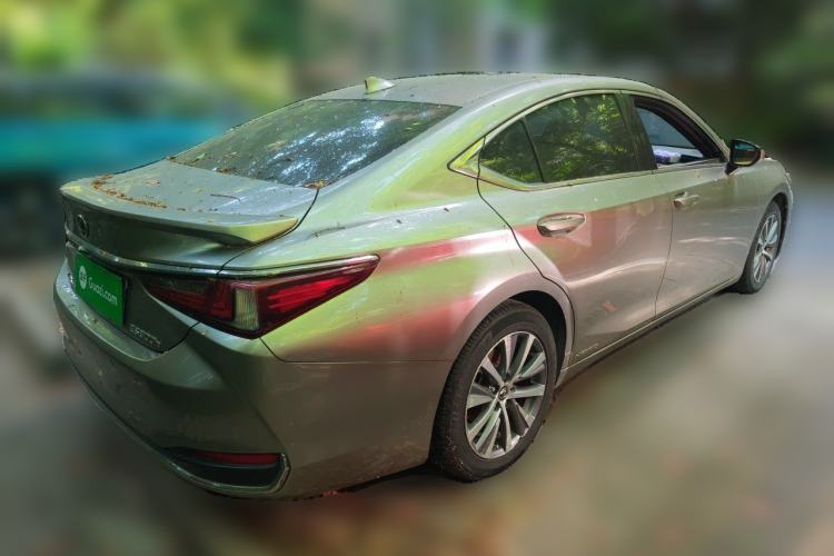 Used Lexus ES 2018 300h Premier Edition China V Standard Rear Right 45 Deg