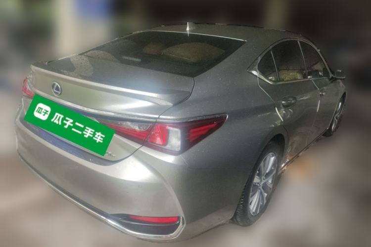 Used Lexus ES 2018 300h Premier Edition China V Standard Rear Right 45 Deg