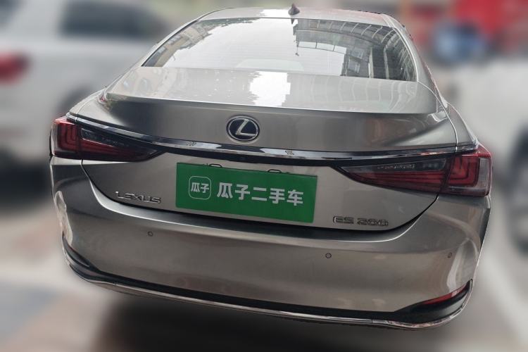 Used Lexus ES 2018 200 Excellence Edition China VI Standard Rear