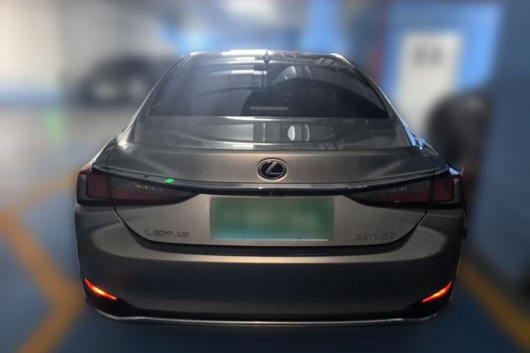 Used Lexus ES 2018 200 Excellence Edition China VI Standard Rear