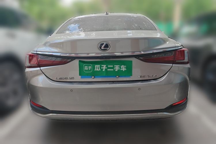 Used Lexus ES 2018 200 Excellence Edition China V Standard Rear