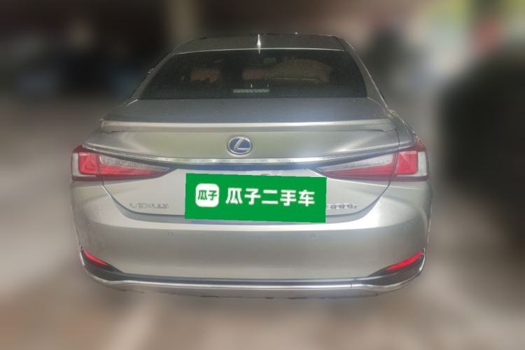 Used Lexus ES 2018 300h Premier Edition China V Standard Rear
