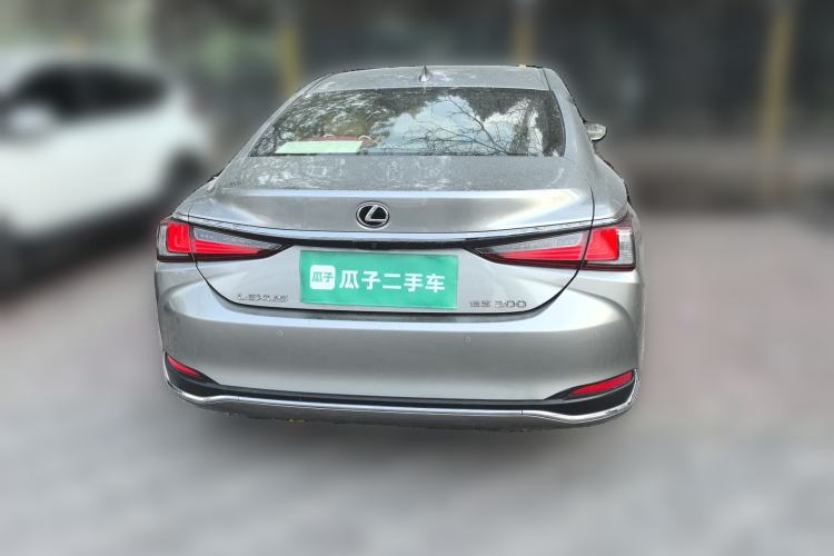 Used Lexus ES 2018 200 Excellence Edition China V Standard Rear