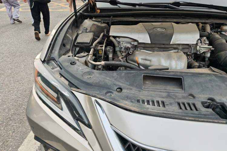 Used Lexus ES 2018 200 Excellence Edition China V Standard Right Front Headlight