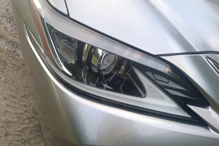 Used Lexus ES 2018 200 Excellence Edition China V Standard Right Front Headlight