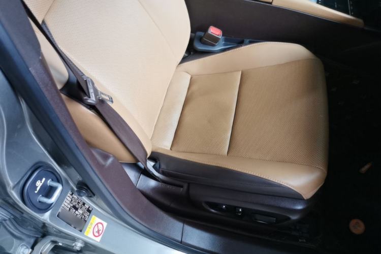 Used Lexus ES 2018 200 Excellence Edition China V Standard Right Front Seat