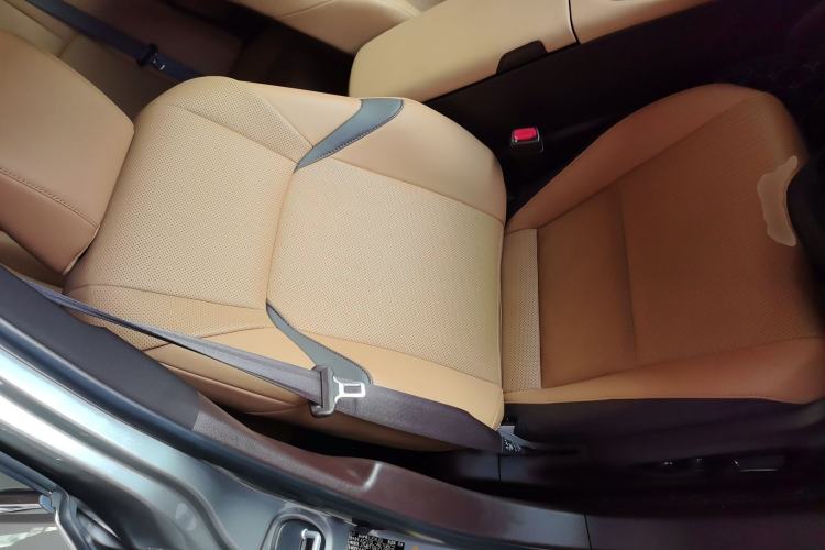 Used Lexus ES 2018 200 Luxury Edition China V Standard Right Front Seat