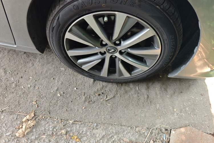 Used Lexus ES 2018 200 Luxury Edition China V Standard Right Front Wheel Hub