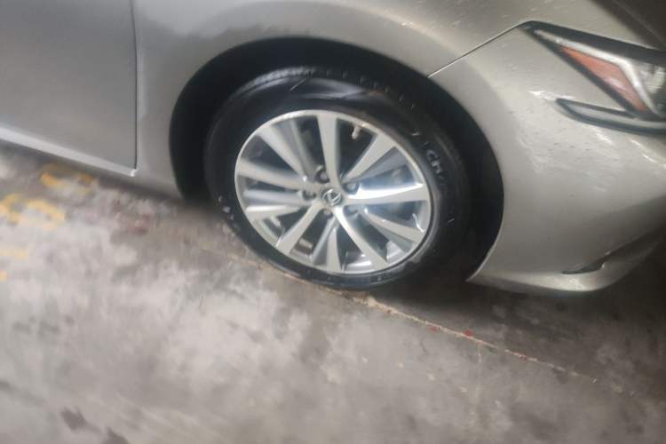 Used Lexus ES 2018 300h Premier Edition China V Standard Right Front Wheel Hub