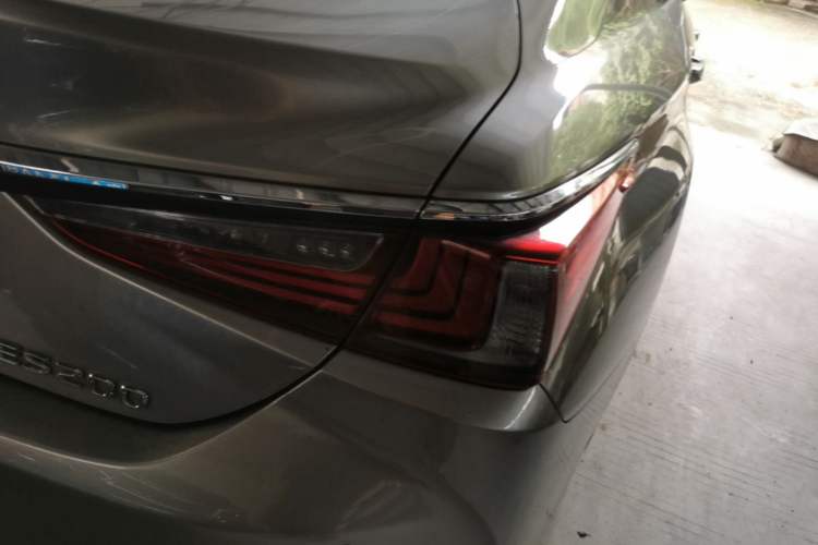 Used Lexus ES 2018 200 Excellence Edition China V Standard Right Rear Taillight