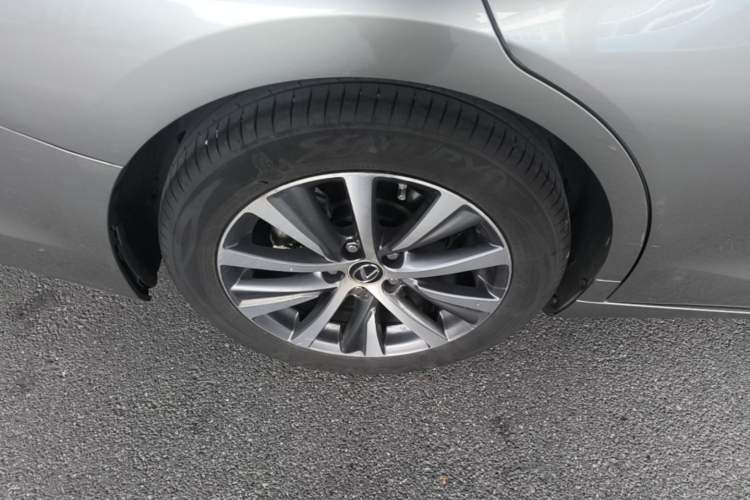 Used Lexus ES 2018 200 Excellence Edition China V Standard Right Rear Wheel Hub