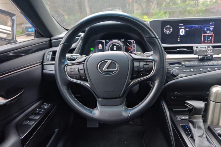 Used Lexus ES 2018 300h Premier Edition China V Standard Steering Wheel