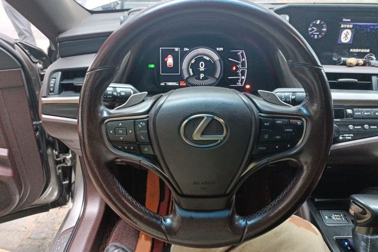 Used Lexus ES 2018 300h Premier Edition China VI Standard Steering Wheel