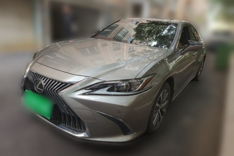 Used Lexus ES 2018 200 Excellence Edition China V Standard Guazi used car, China used car export, Used car for sale, Used cars, Cheapest cars for sale