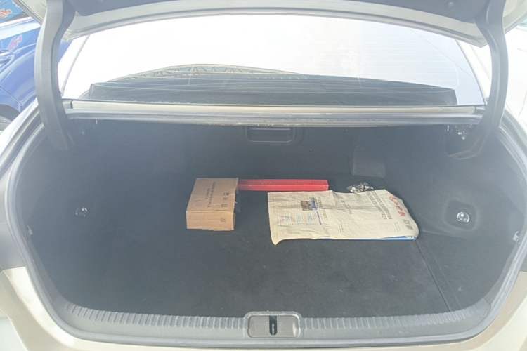 Used Lexus ES 2018 300h Premier Edition China VI Standard Trunk
